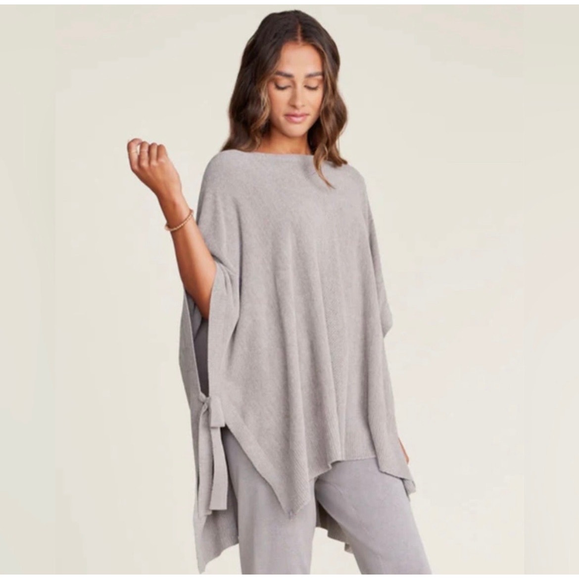 NWT Barefoot Dreams Cozychic Lite Fog Grey One Size Poncho