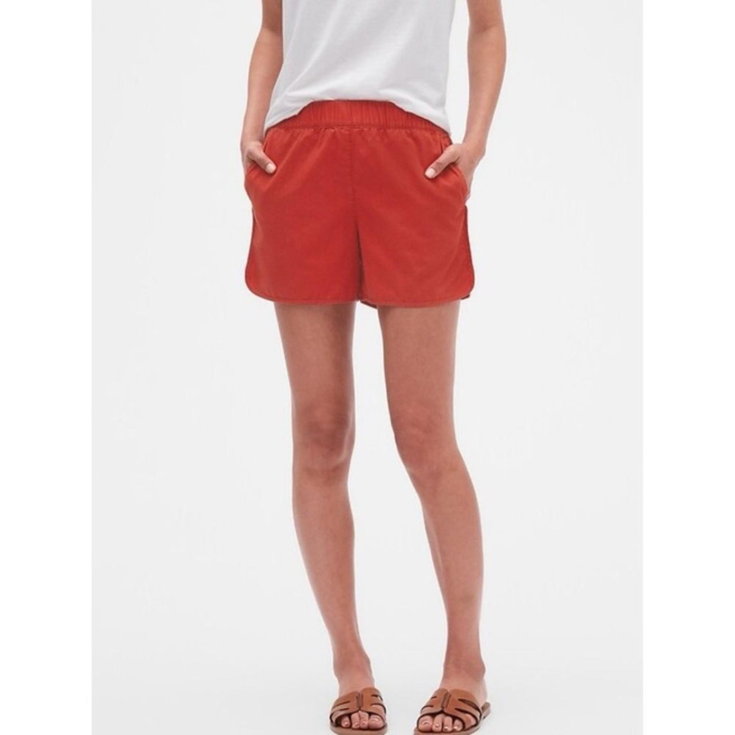 Banana Republic Red 4” Pull On Shorts Womens Size XL 16-18