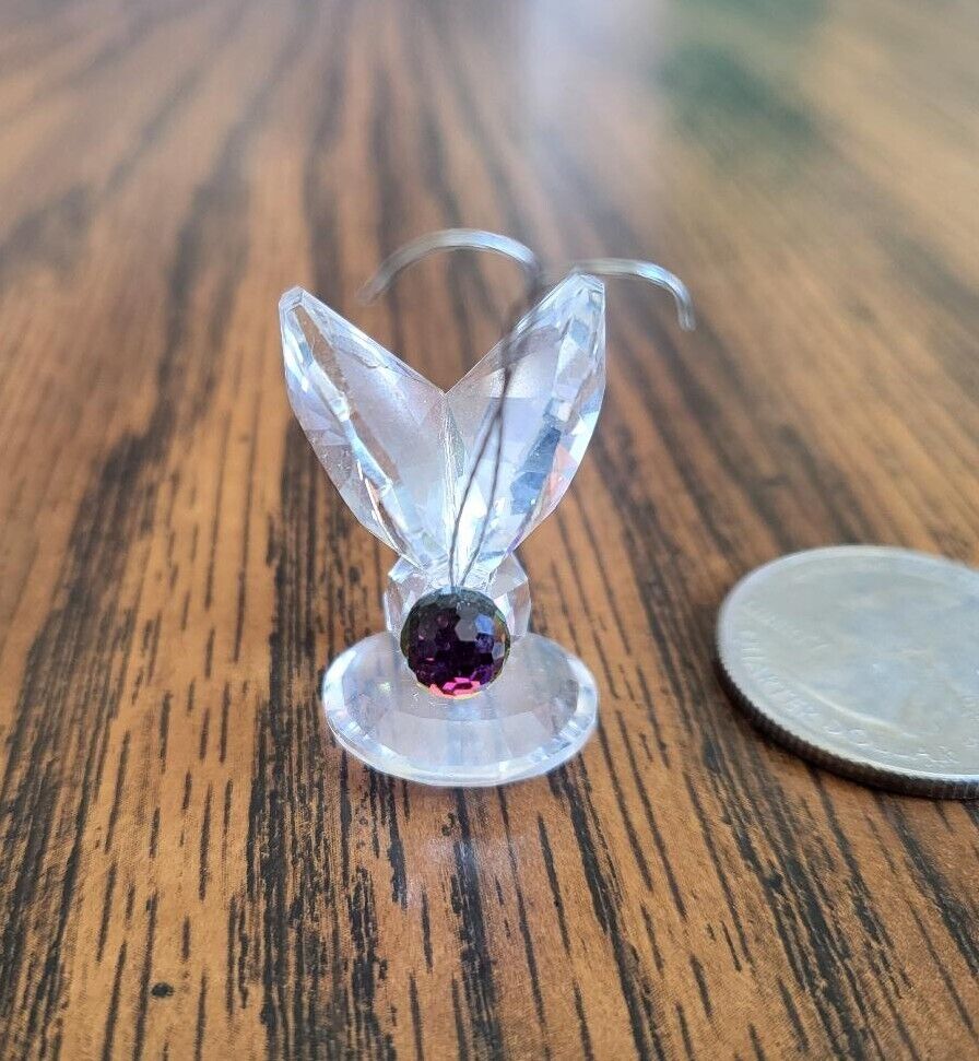 Swarovski Crystal Miniature Butterfly Figurine, beautiful light refraction!