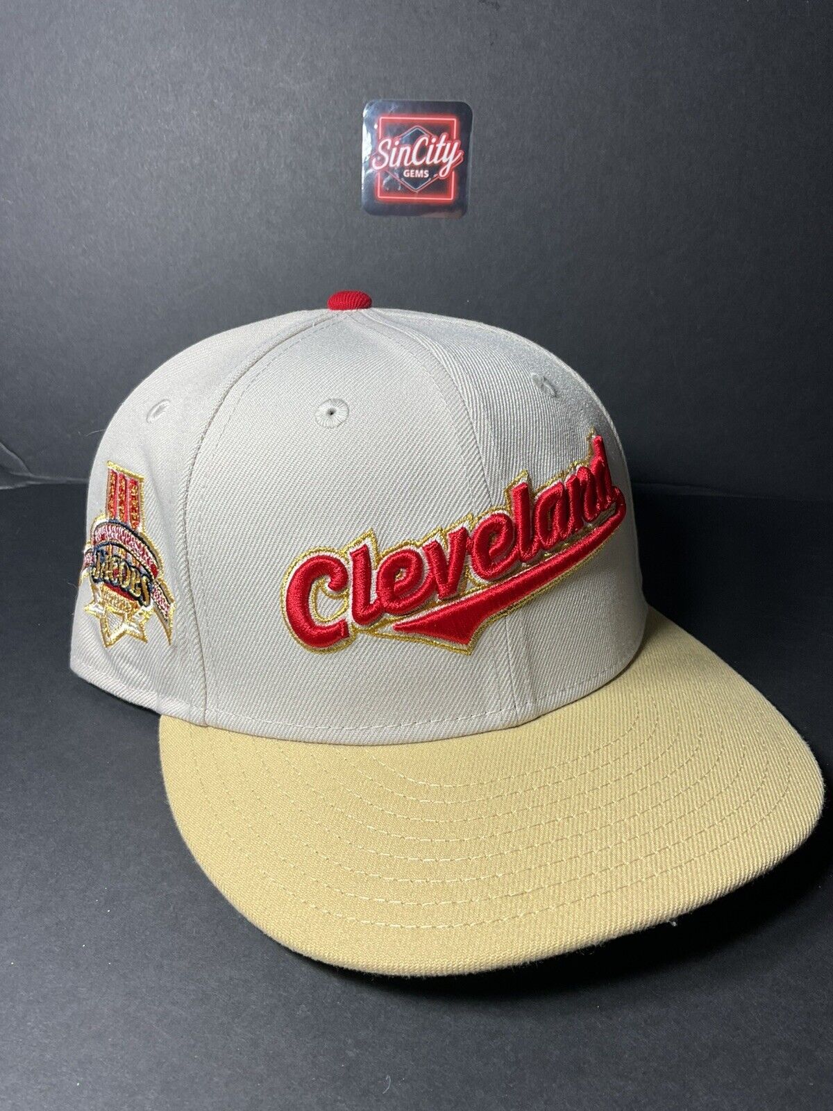 Cleveland Indians “Script” 10 Year Anniversary SP 2-Tone Off-White/Tan/ Gree