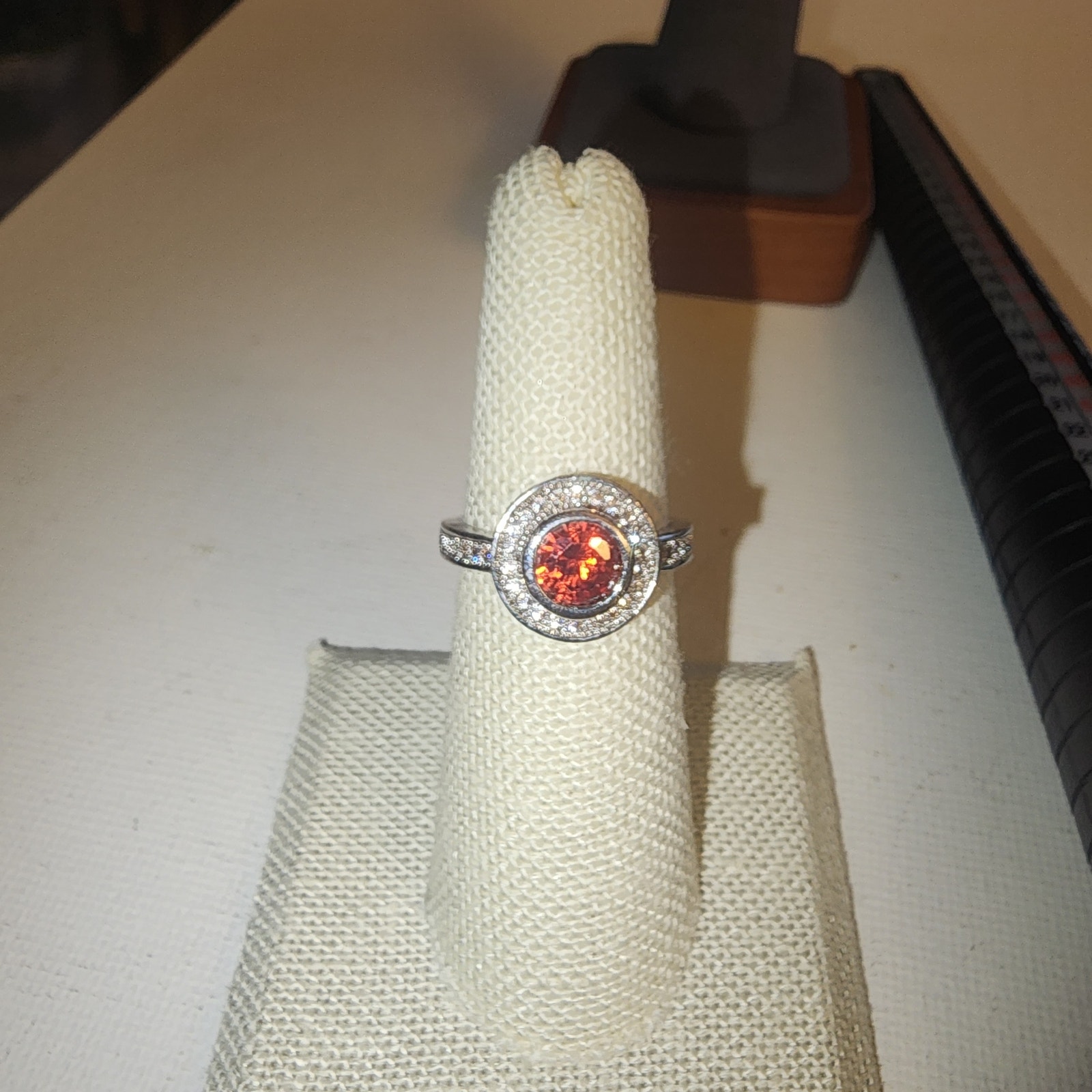 925 STERLING SILVER SZ 6.25 RUBY COLOR WHITE STONES RING