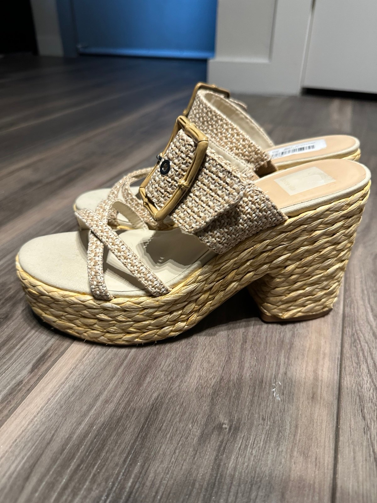 Dolce Vita Edwina Heels in Light Natural Size 8