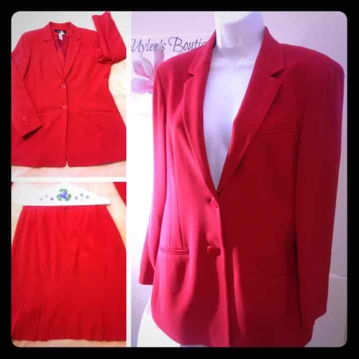 Jones New York Two Piece Dress Suit