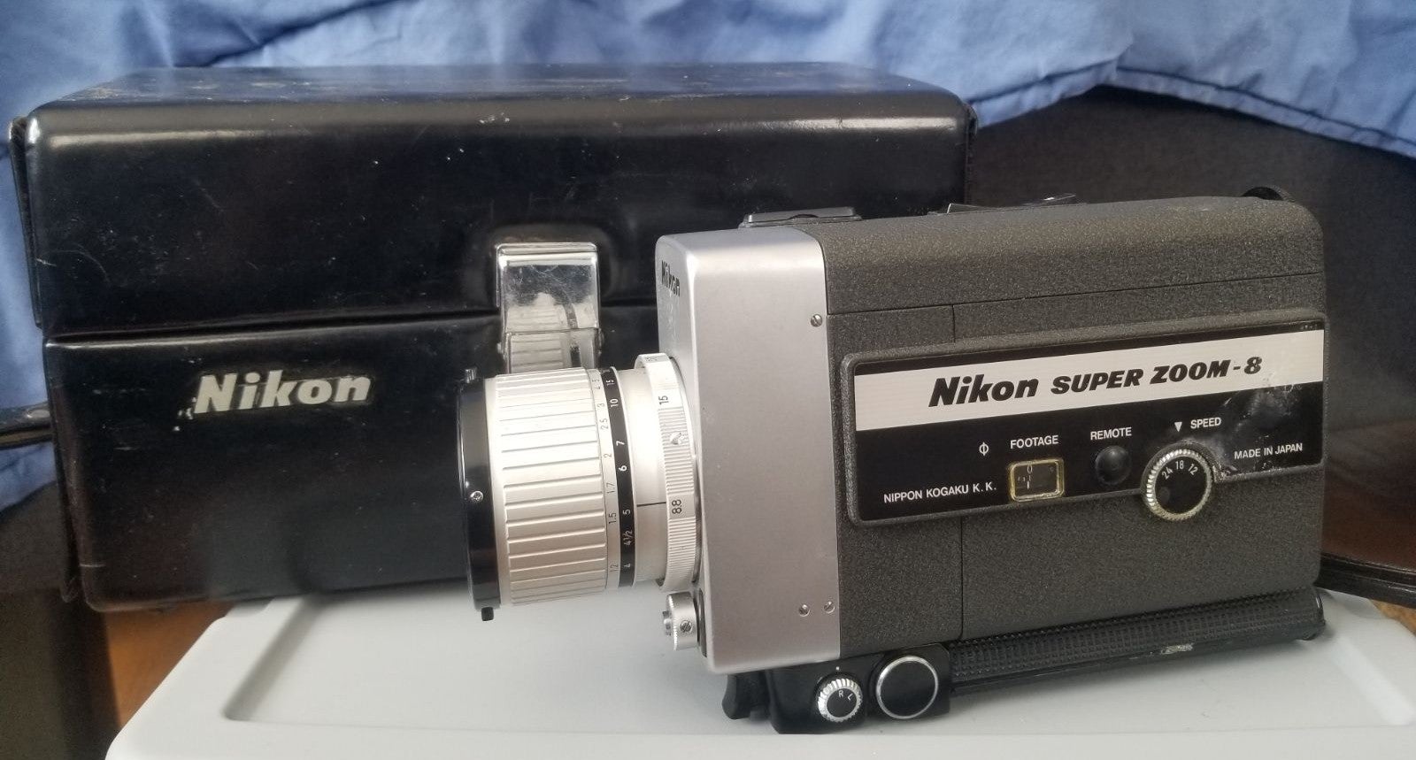 Vintage Nikon Super Zoom 8 (untested)