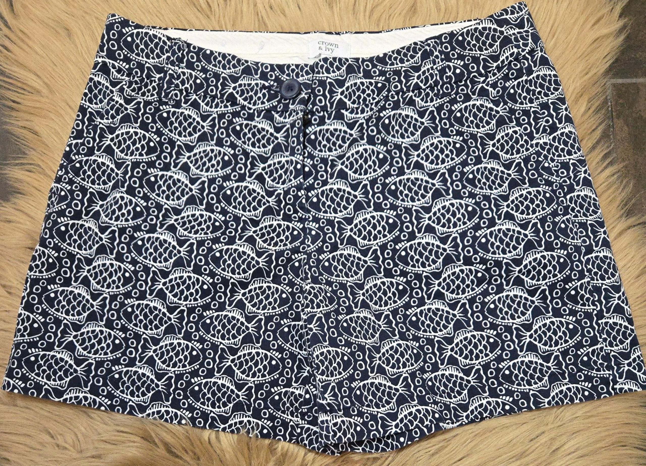 NWOT Size 4 Fish Print Shorts