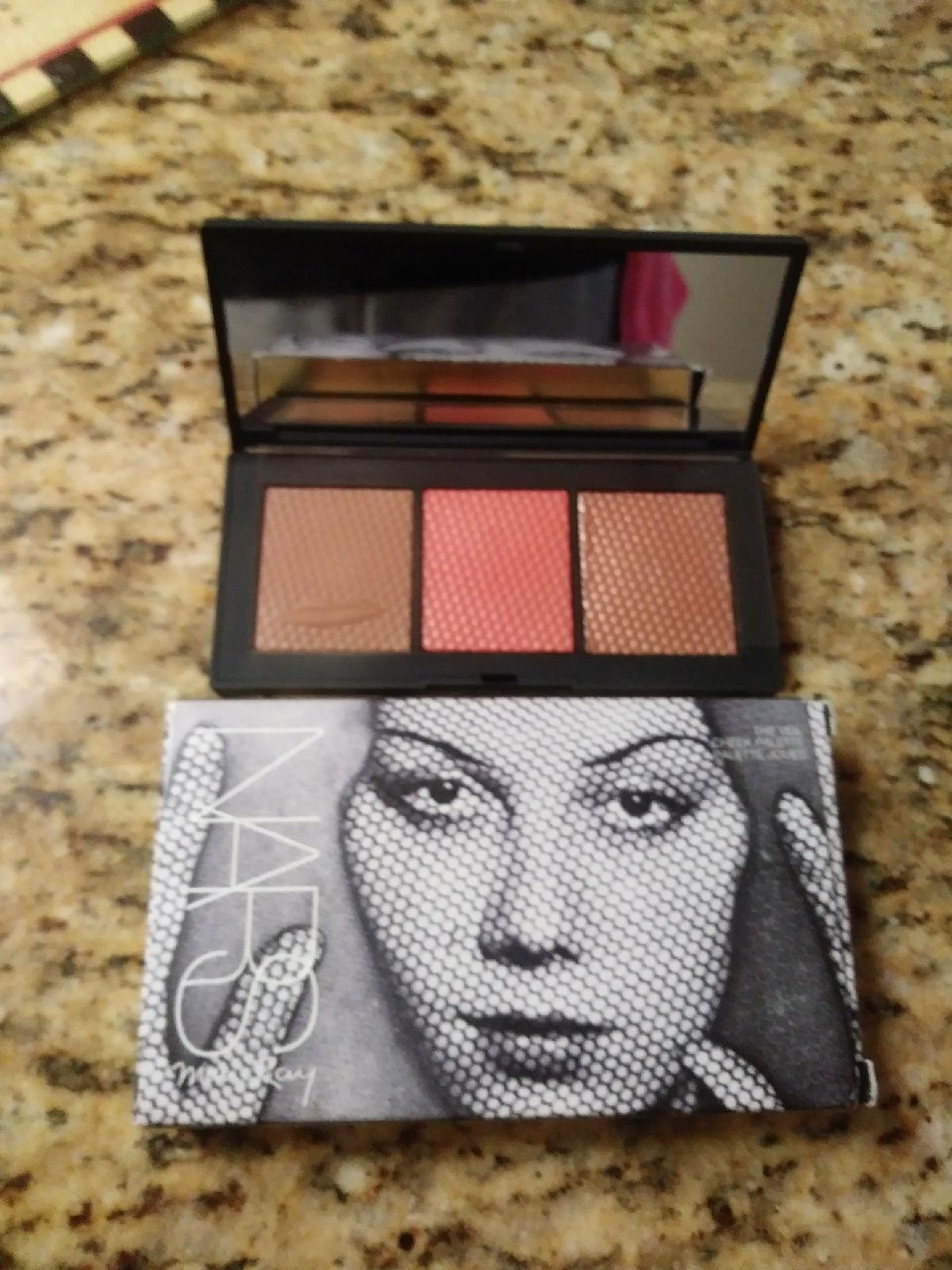 NARS The Veil Compact *NEW*