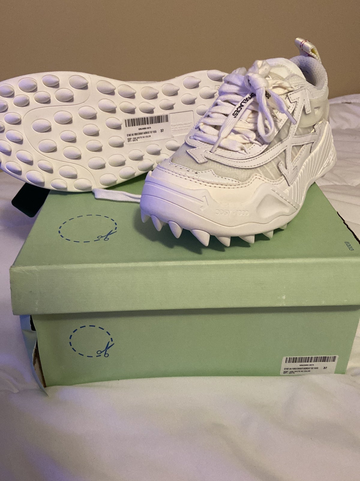 Off-White odsy
