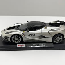 NEW 1/18 MAISTO SPECIAL EDITIONS FERRARI FXX K EVO DIECAST WHITE MODEL RARE