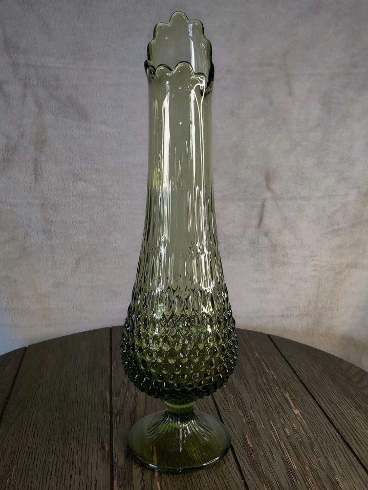 Vintage MCM 17 Fenton Hobnail Swung Vase Pedestal Art Green Glass Gorgeous!