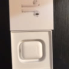 AirPods (2nd generation)