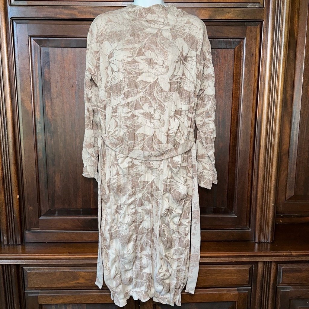 NWT! Zara Beige Floral Dress Size Small