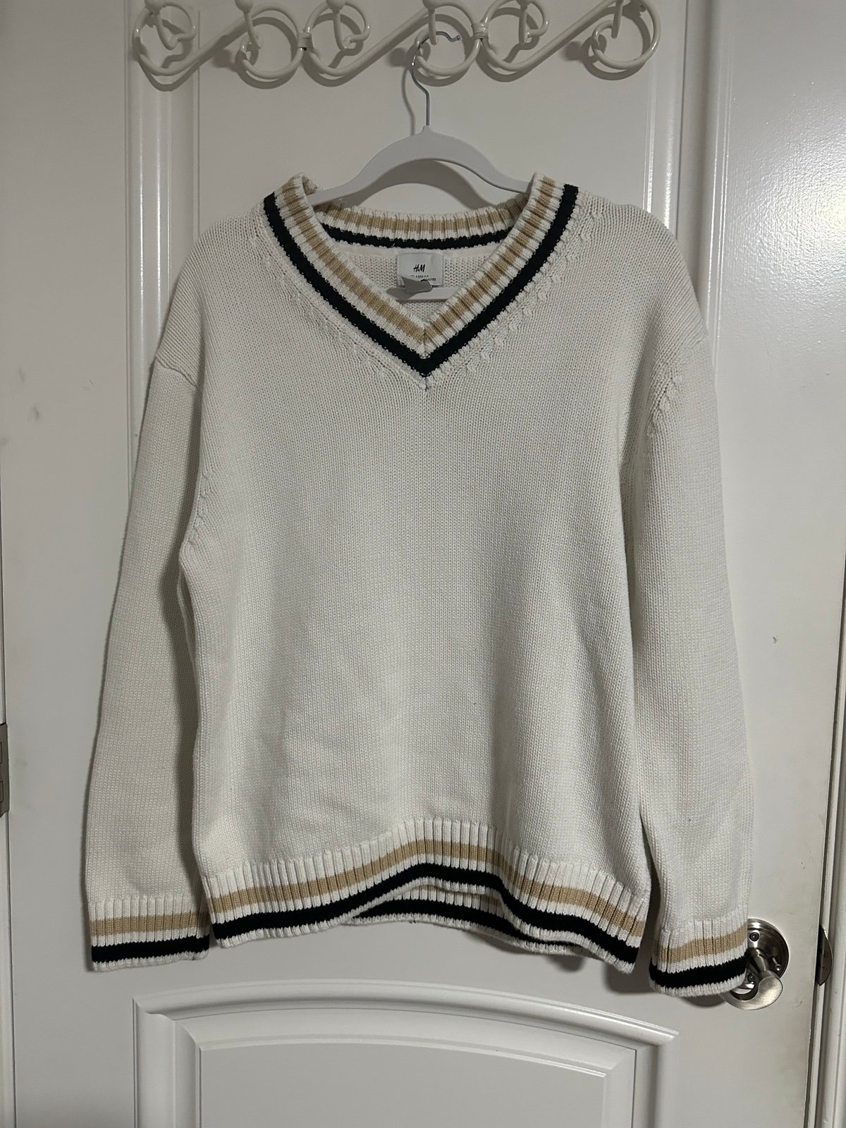 H&M White Sweater