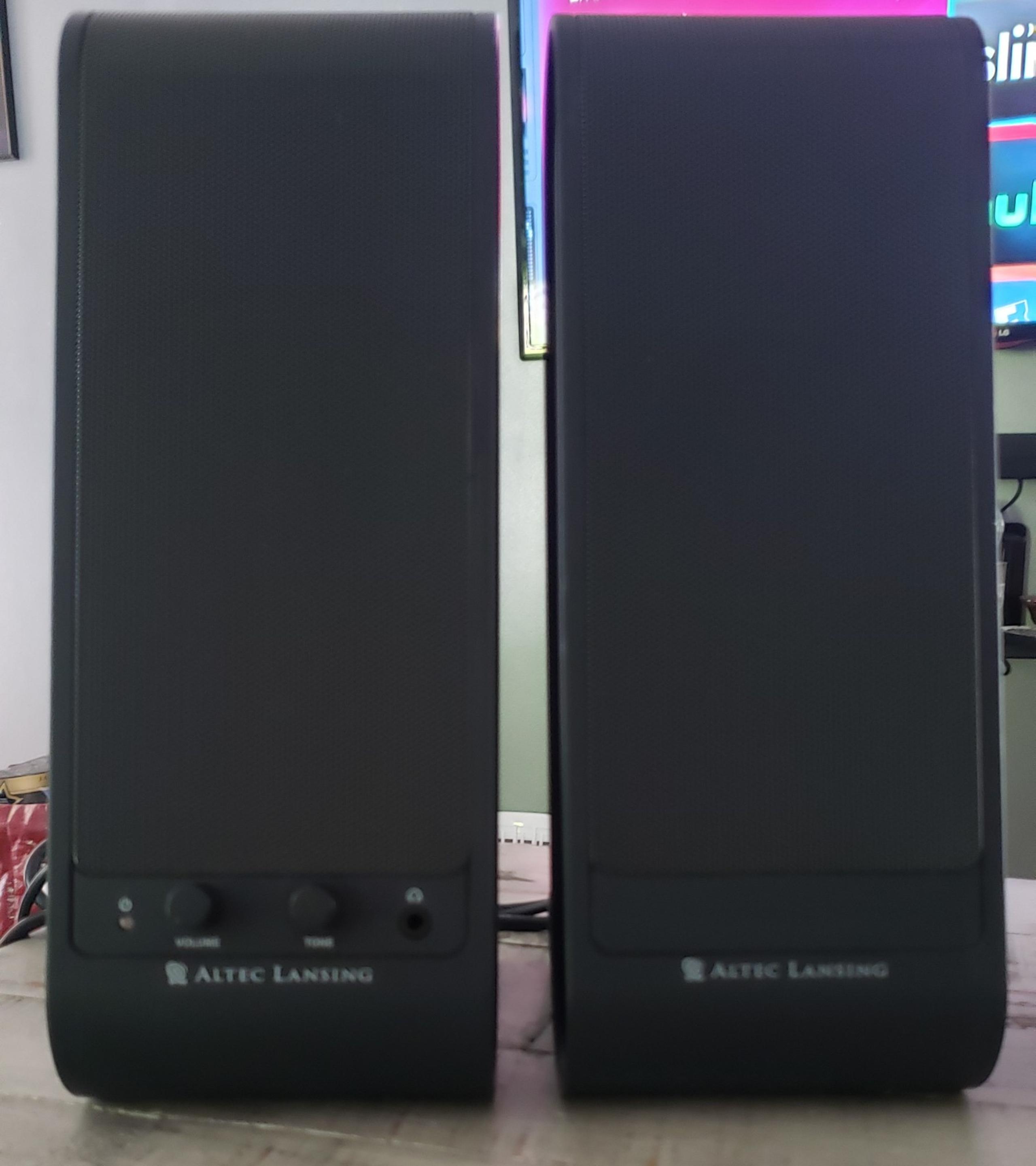 Altec Lansing VS2220 Portable Speakers