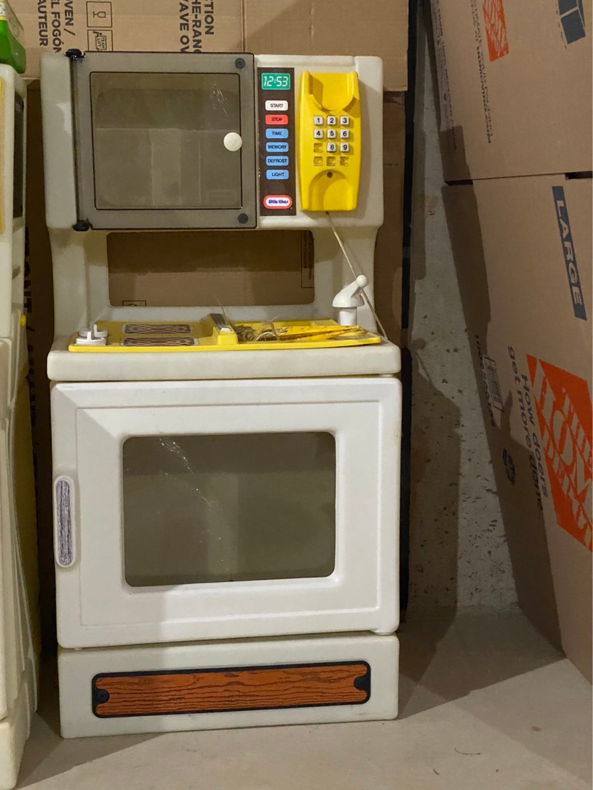 vtg little tikes kitchen cabinet
