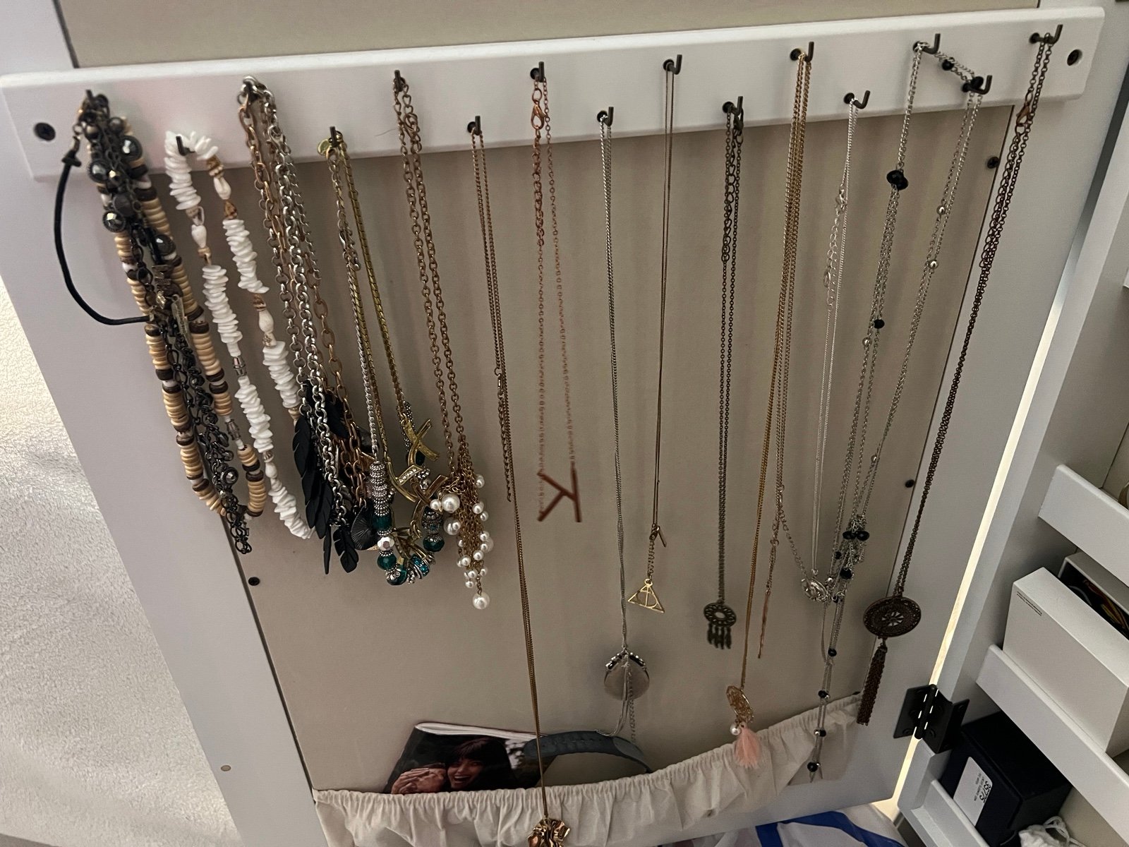 Wearable jewelry lot (none broken)