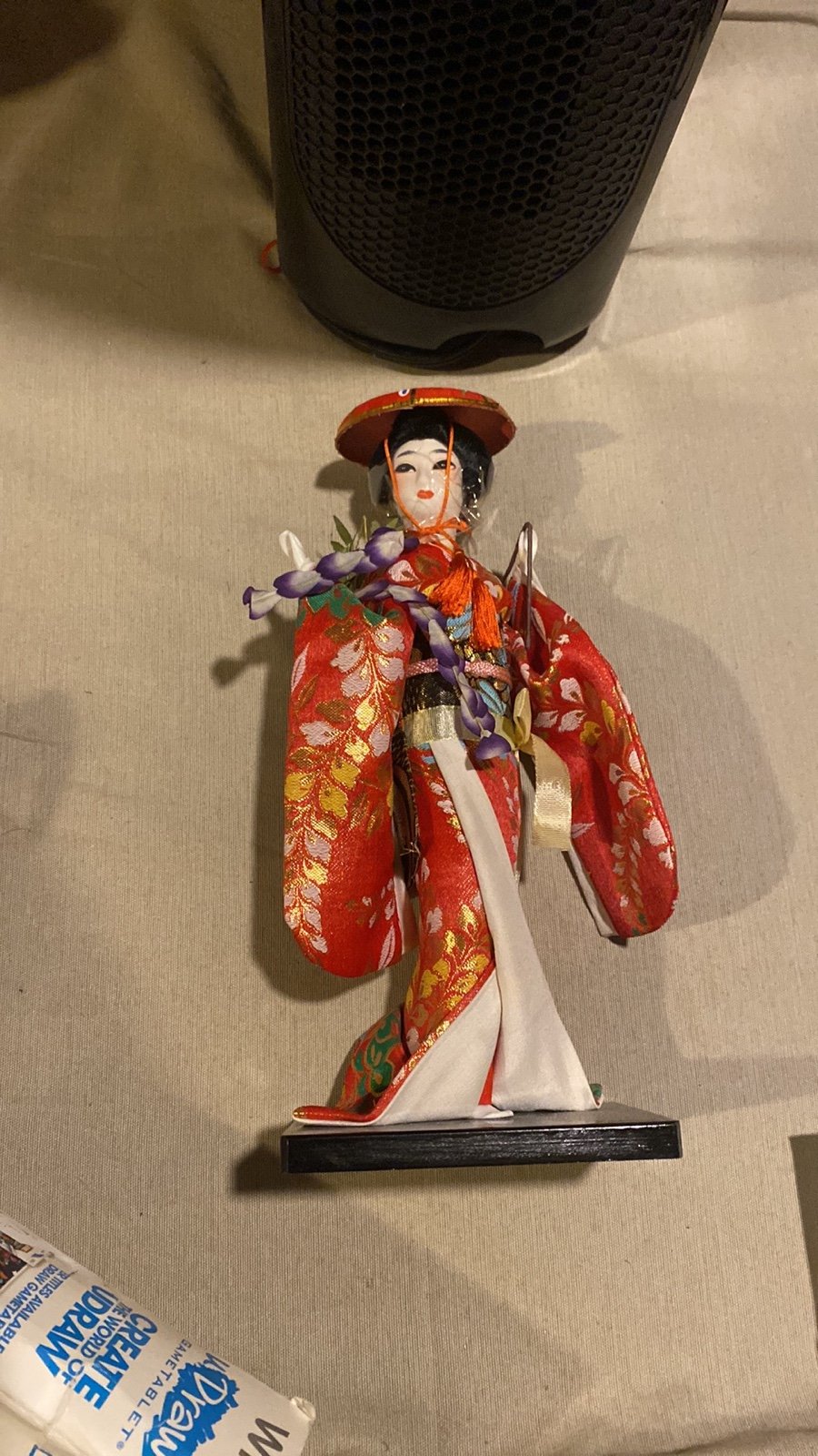 Vintage porcelain Japanese geisha doll.