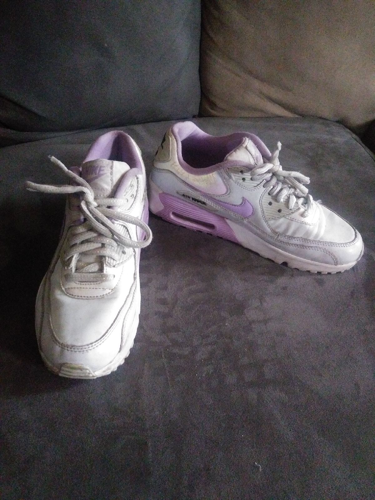 Girl's Nike Air Max Athletic shoes. 6Y