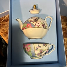 wedgwood teapot