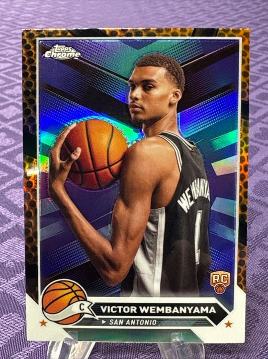 2023-24 TOPPS CHROME VICTOR WEMBANYAMA ORANGE BASKETBALL REFRACTOR CARD 1 RC