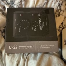 Zoom U-22 Drive with Power Cord Which connects it to a Zoom H6