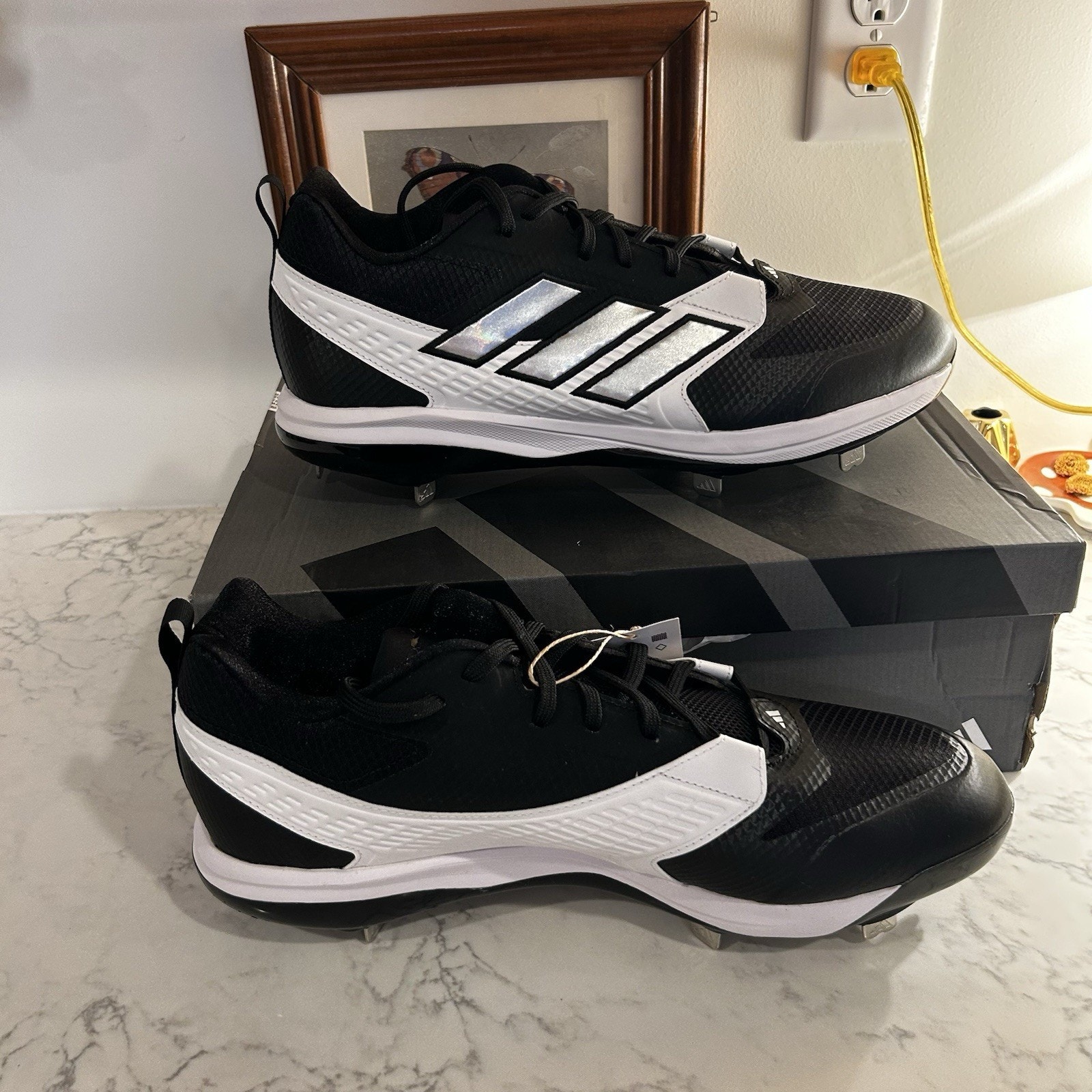 NIB Adidas Men’s Icon 8 Black & White Baseball Softball Cleat Size 15