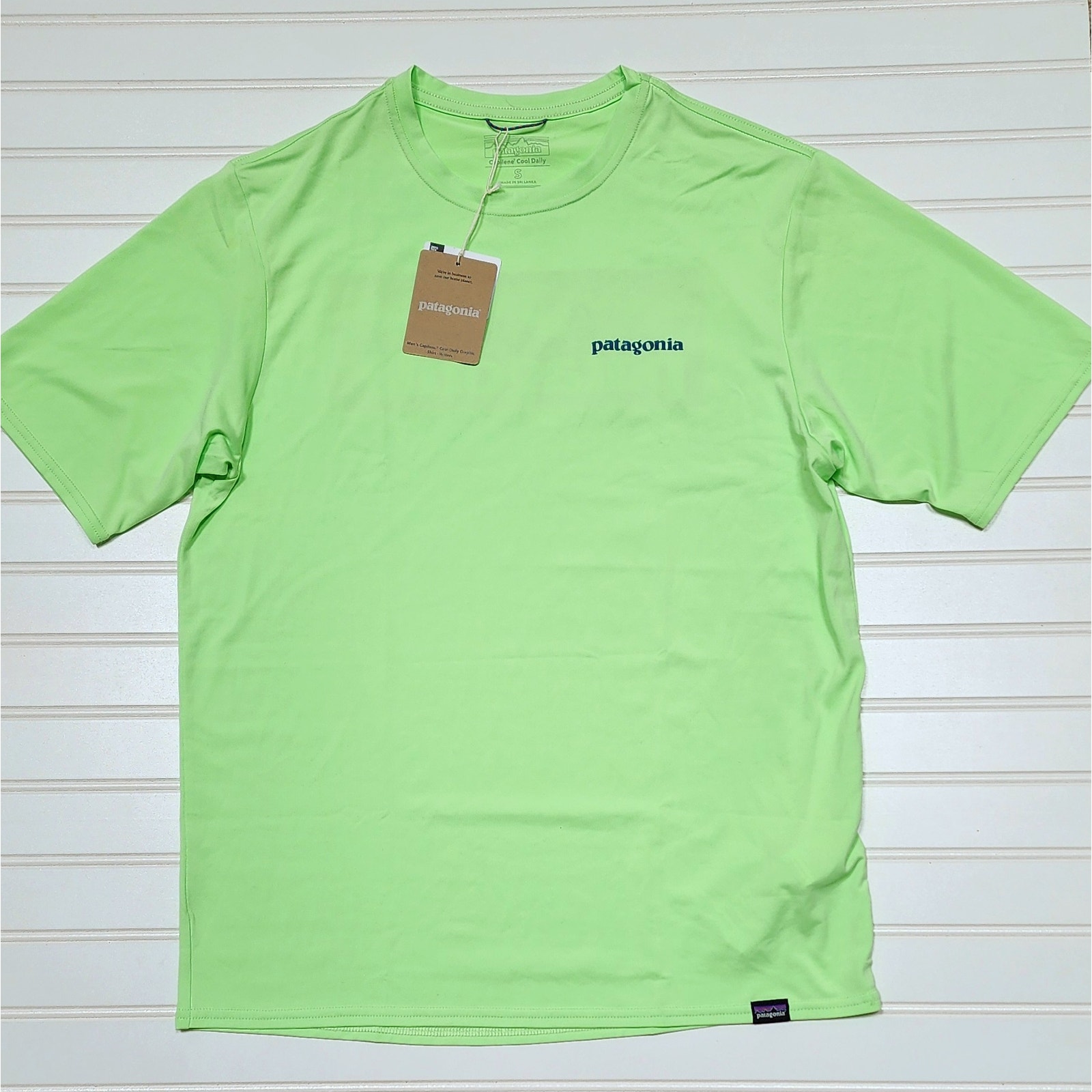 NWT Patagonia Men's Capilene Cool Daily Graphic T-Shirt-Waters