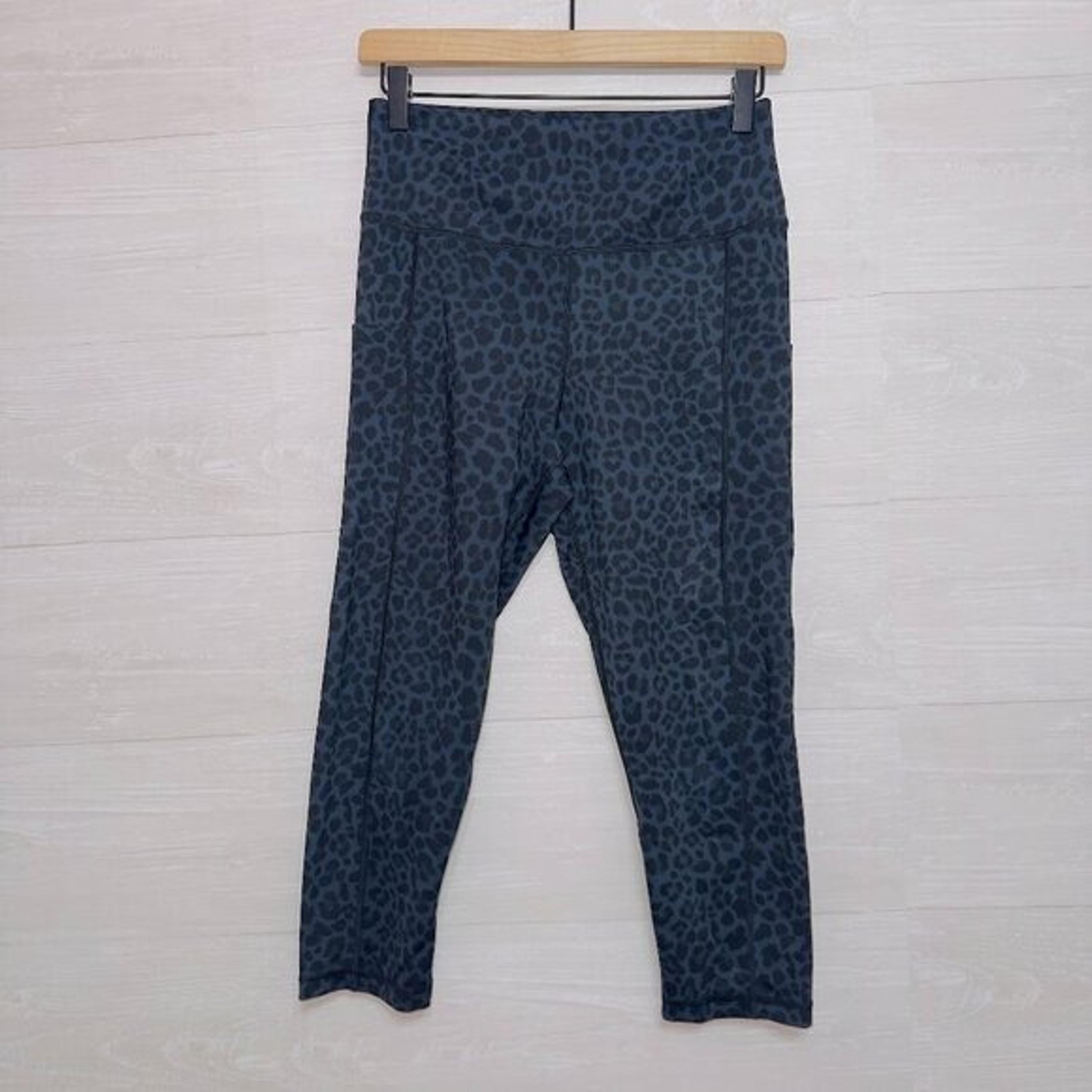 Amazon Branded Women's Blue Leopard Print High Rise Cropped Athletic Leggings