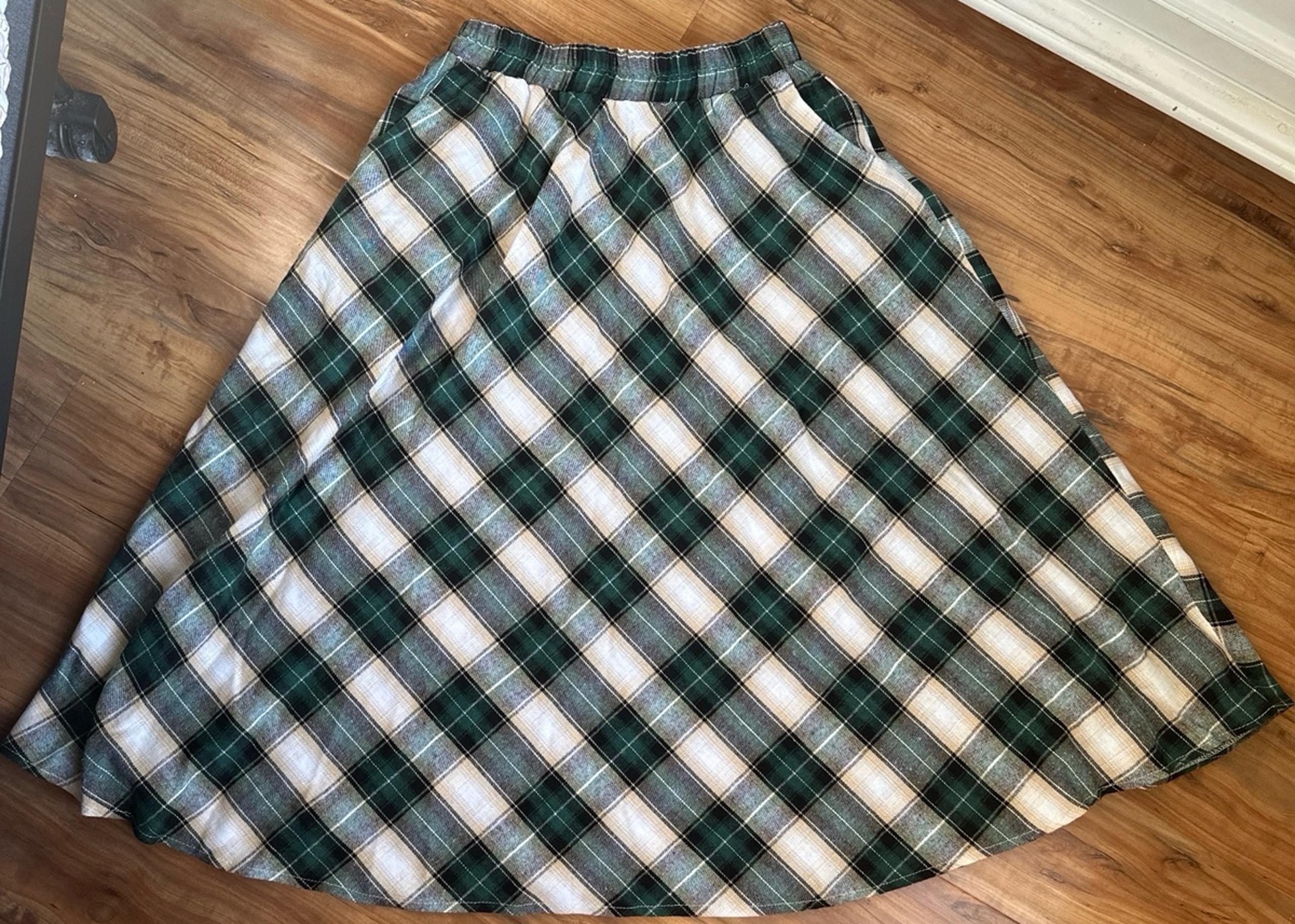 Women’s Plaid Skirt Elastic Waist A-line Midi Pleated Tartan Skirt