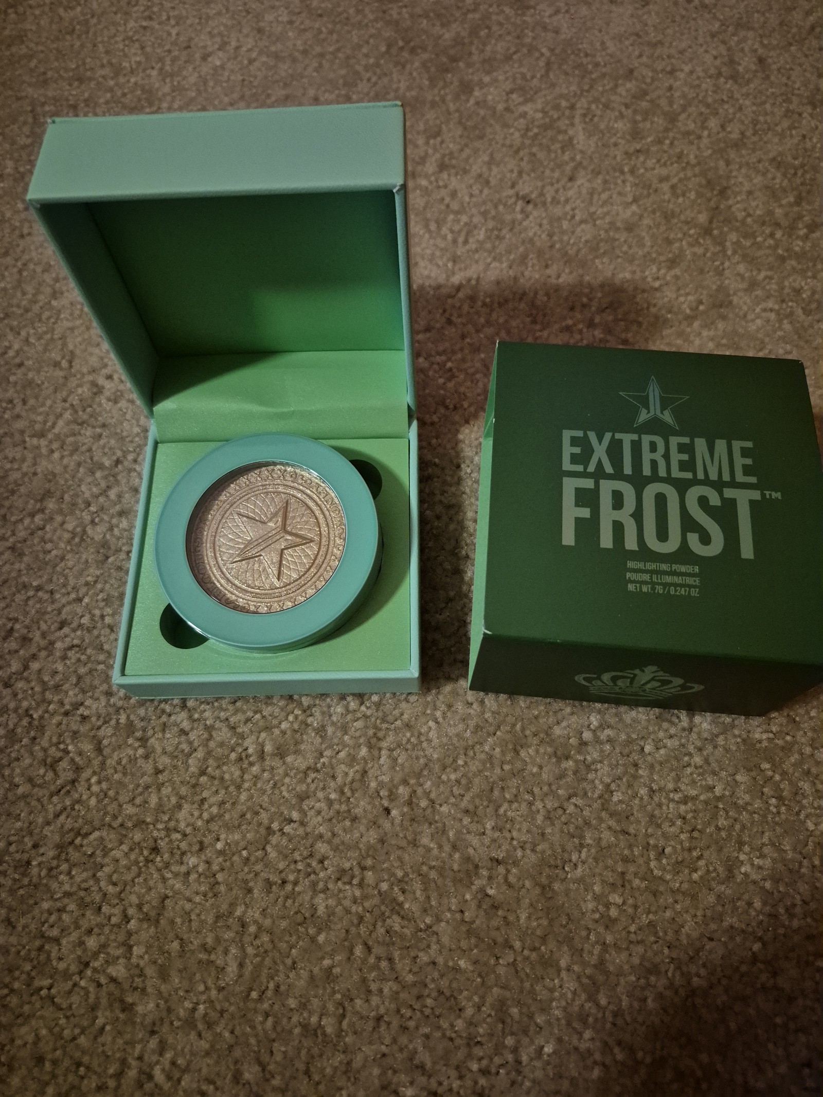 JEFFREE STAR EXTREME FROST HIGHLIGHTING POWDER COLD HARD CASH