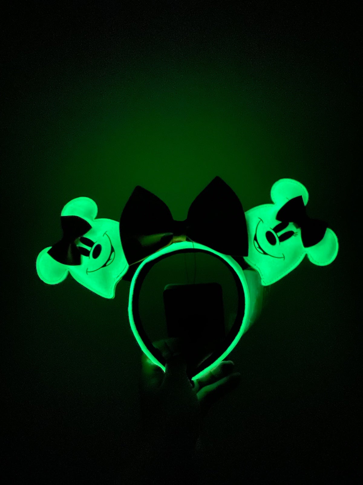 Loungefly Minnie shops Mouse Ghost Glow-In-The-Dark Mini Backpack & Headband