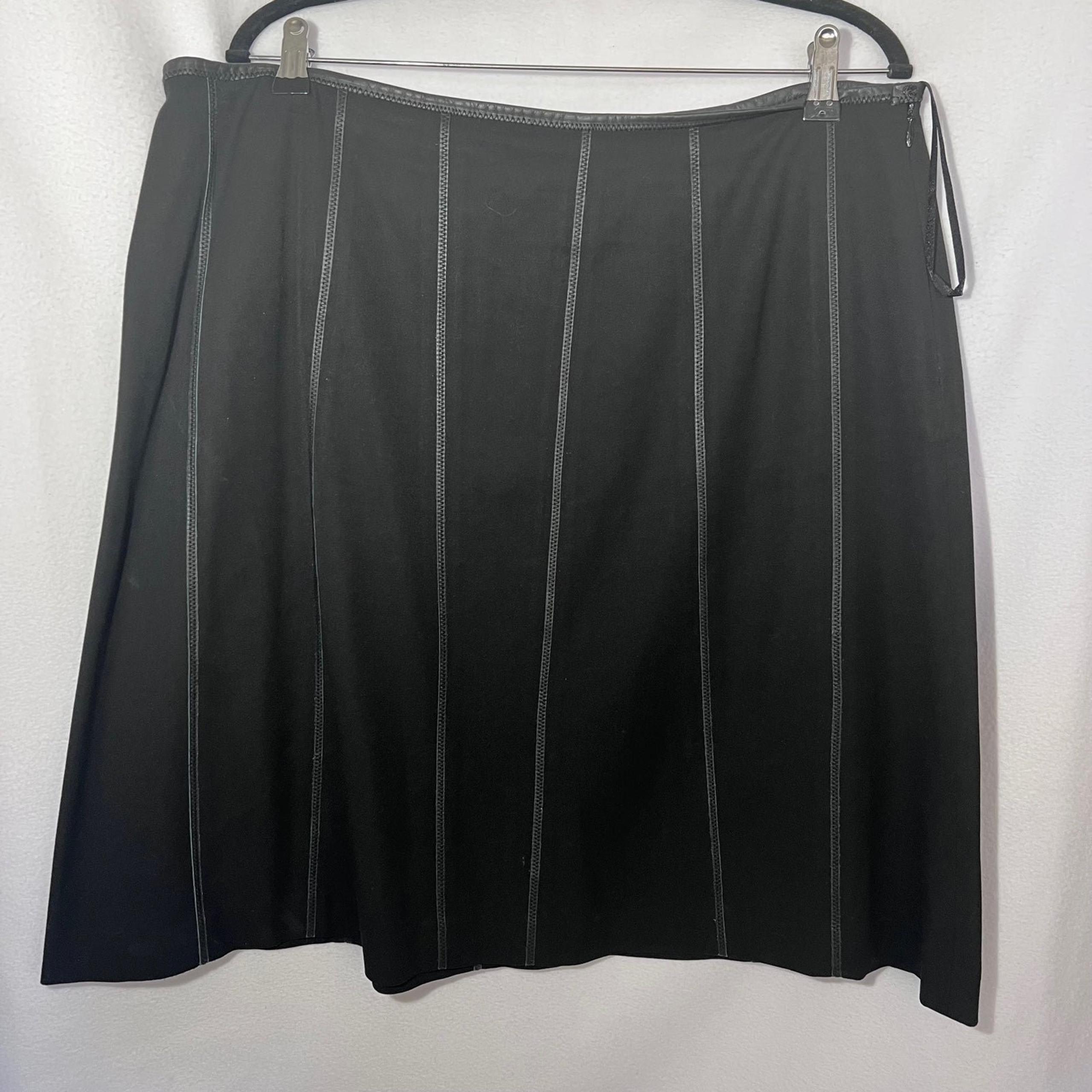 Black faux leather skirt 18W