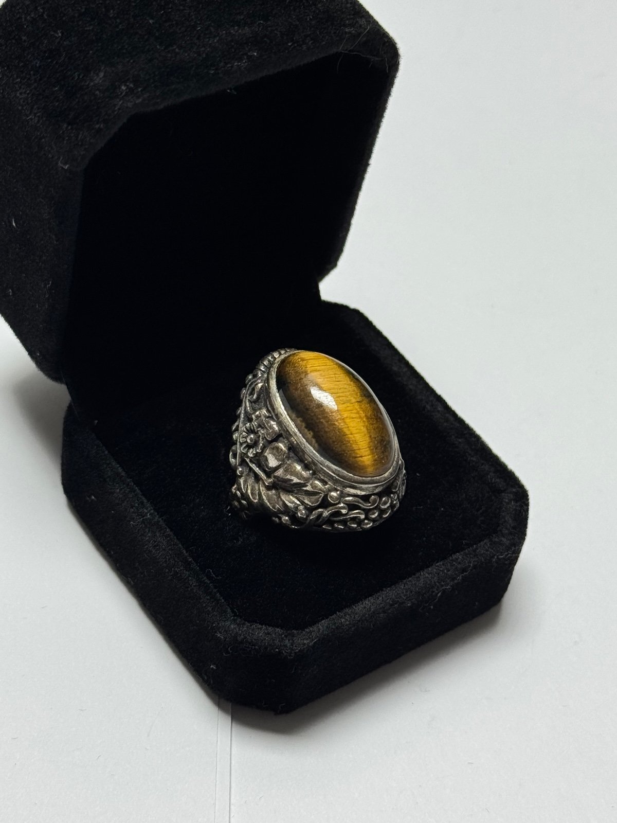 Incredible Vintage Ornate Sterling Silver Tigers Eye Ring Size 6