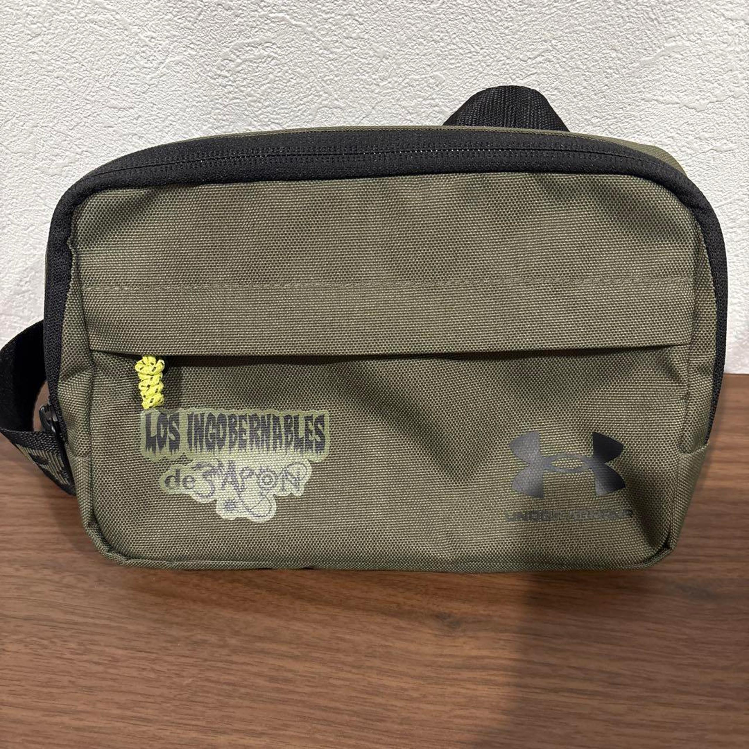 Under Armour shoulder bag