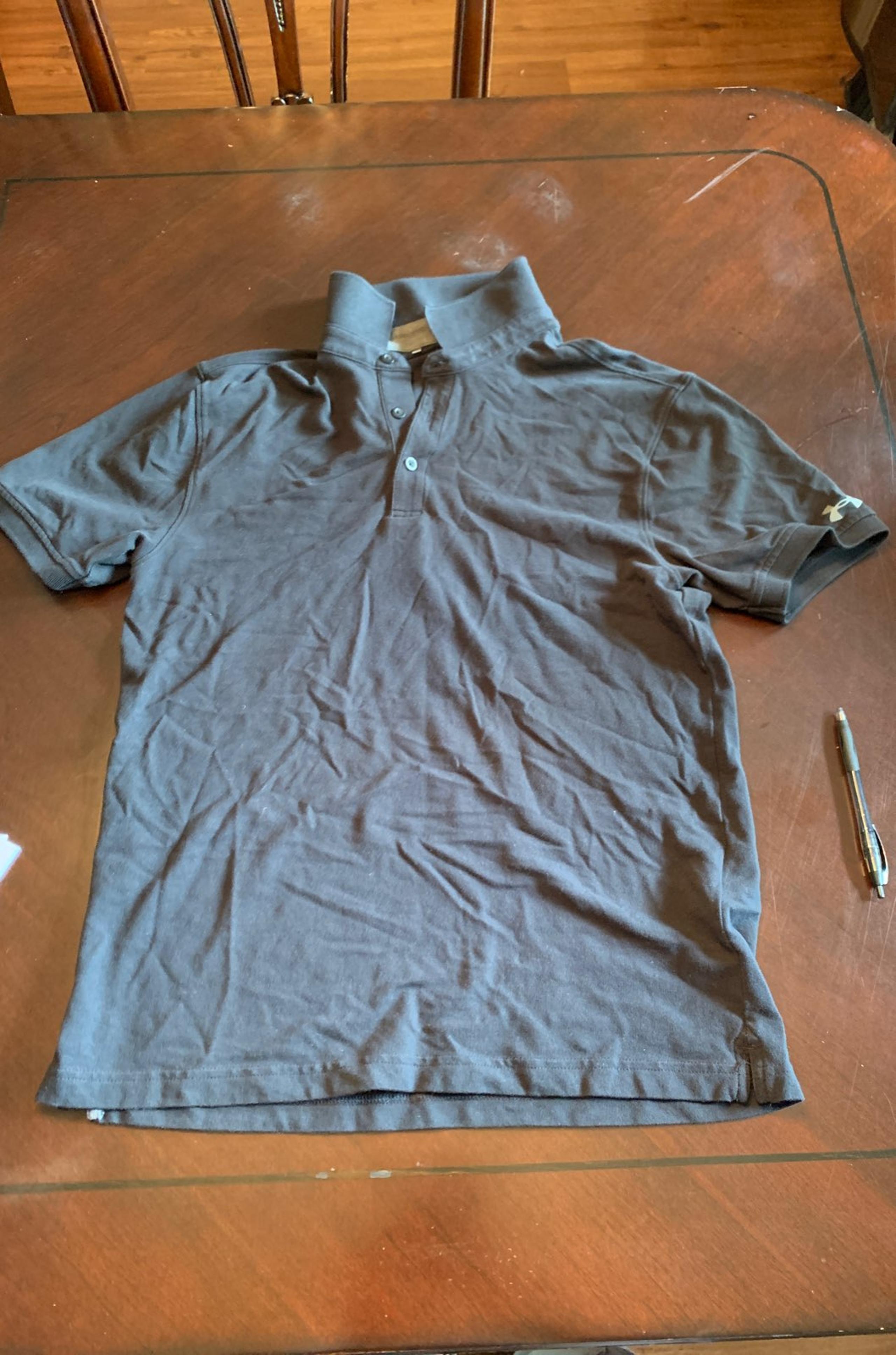 Mens under armour Polo Shirt sz Small (1