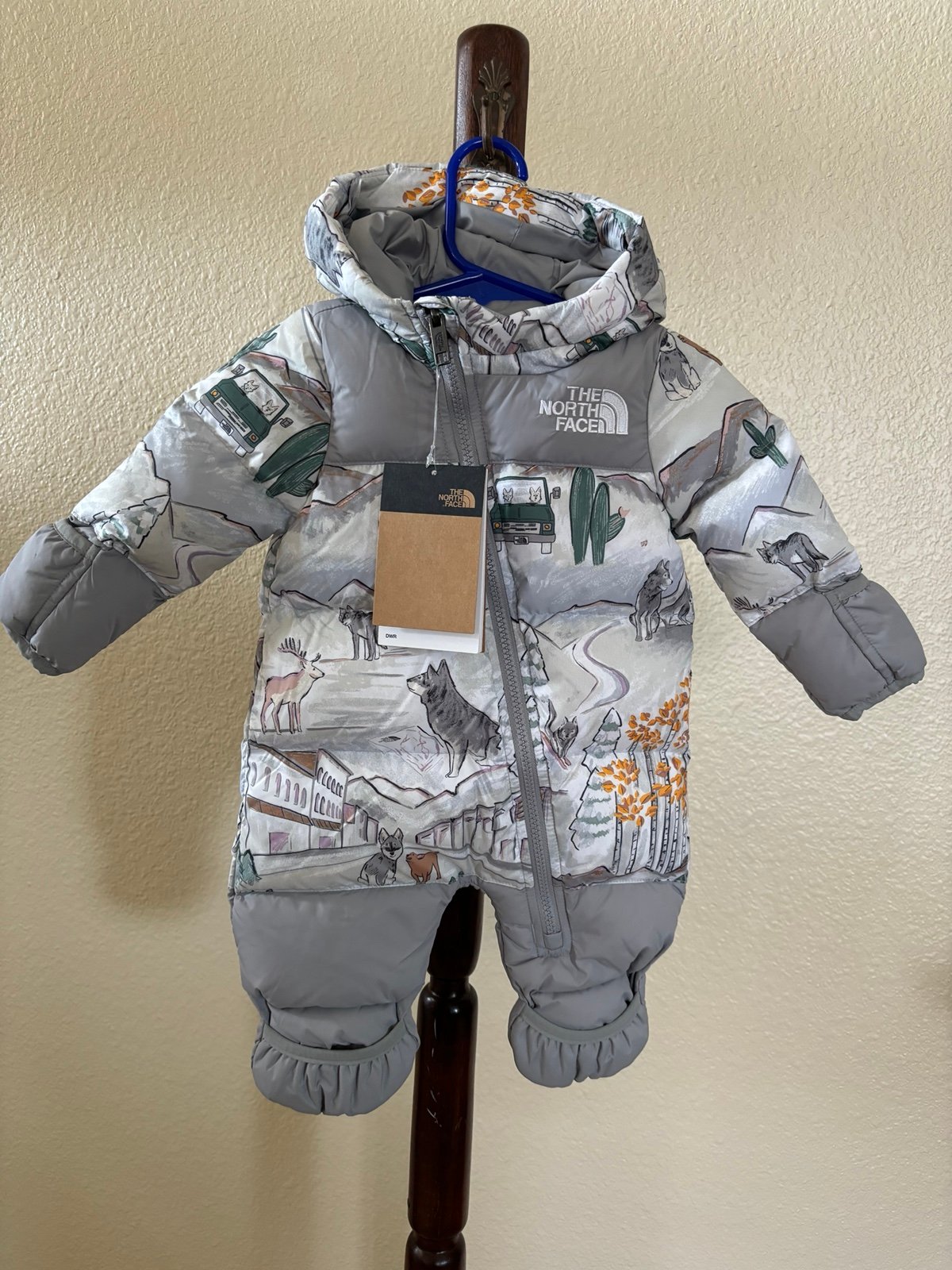 The North Face down infant snow suit NWT