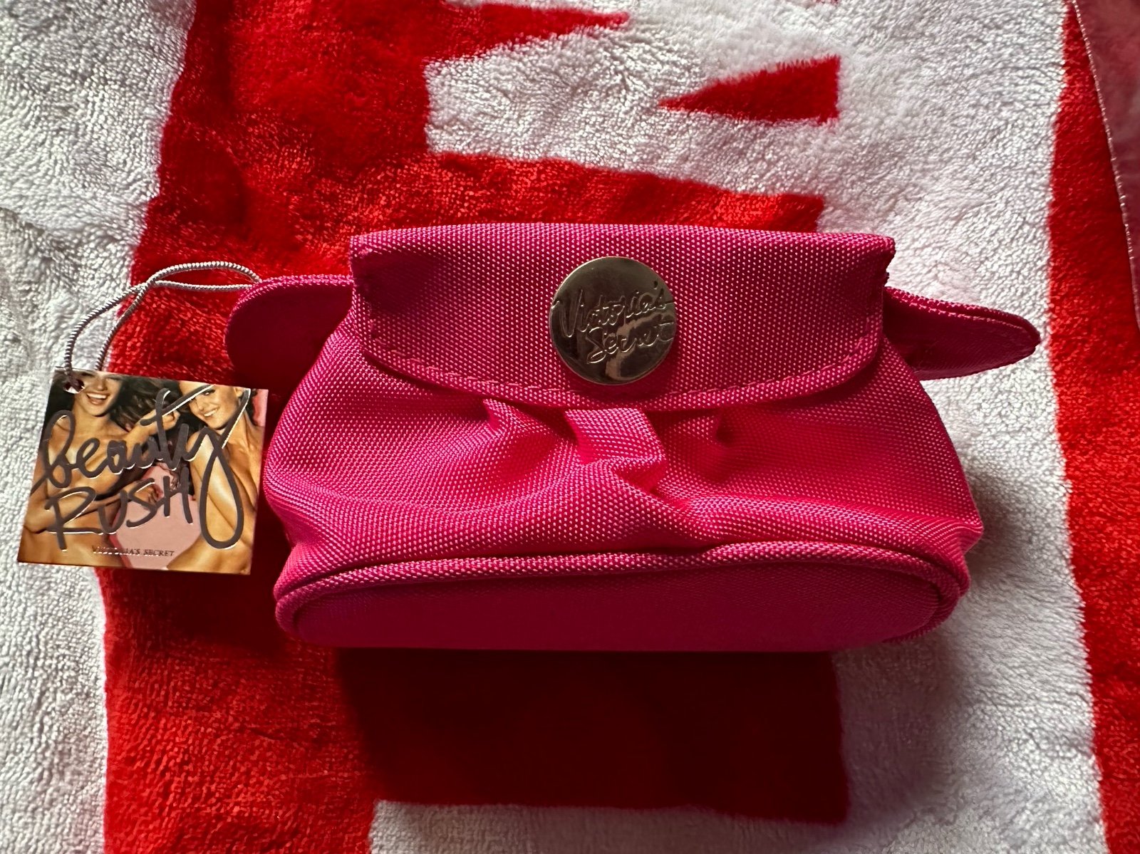 NWTs Rare VS beauty rush zip pouch w/moisturizer