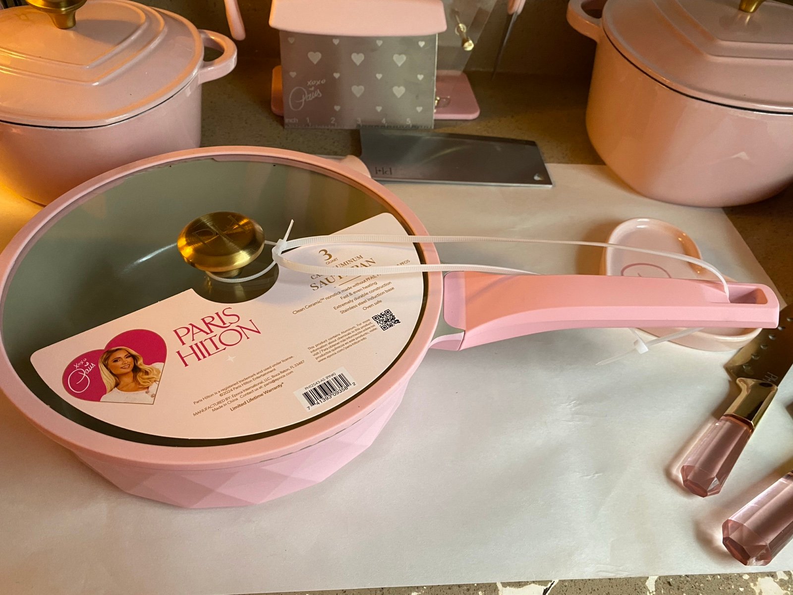Brand new Paris Hilton 3 quart Cast of aluminum sauté pan cooker