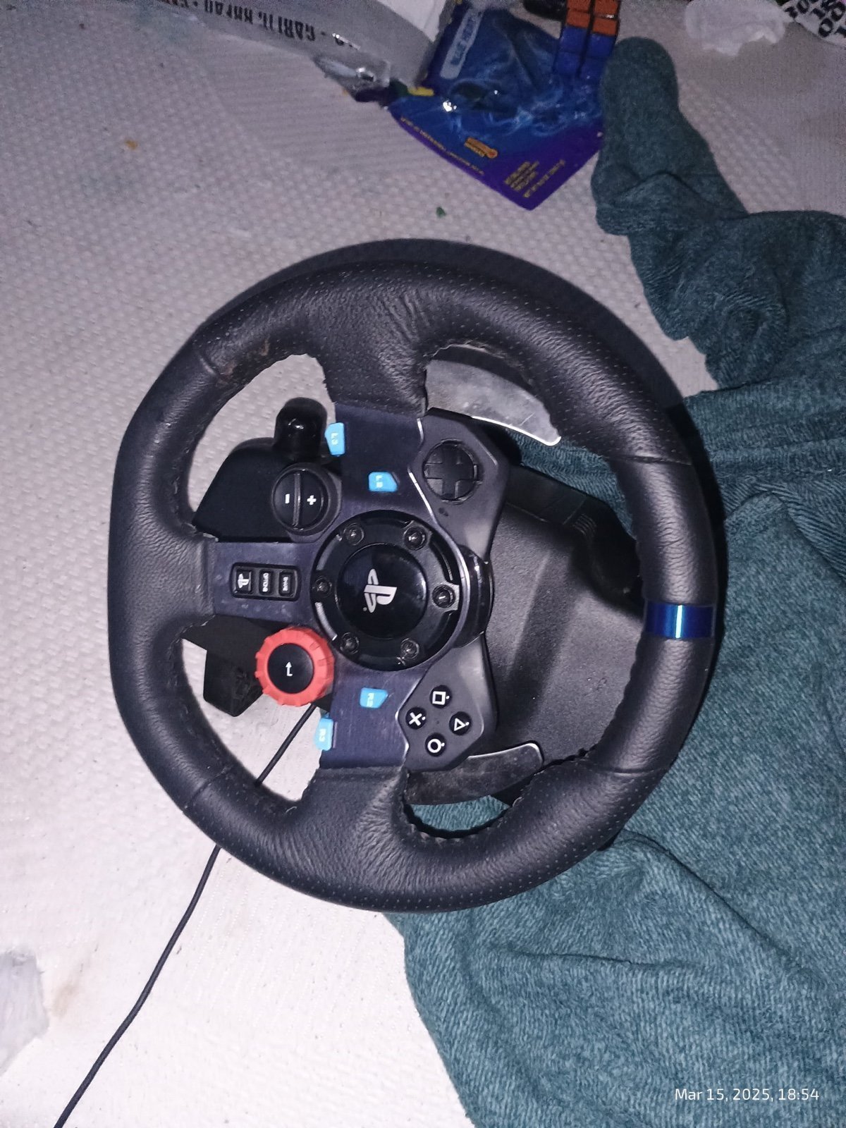 Logitech G 29 ￼