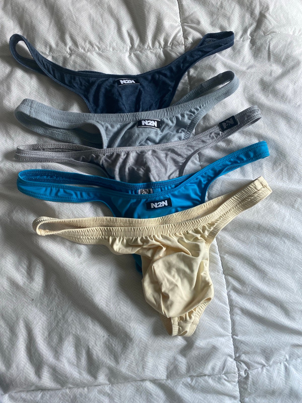 N2N men’s thongs (5)