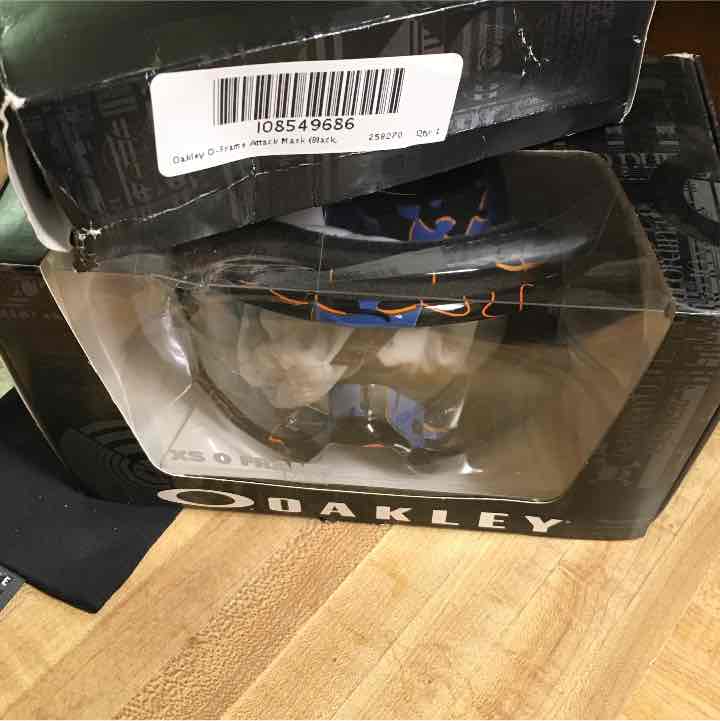 Oakley XS O Frame & MX goggles