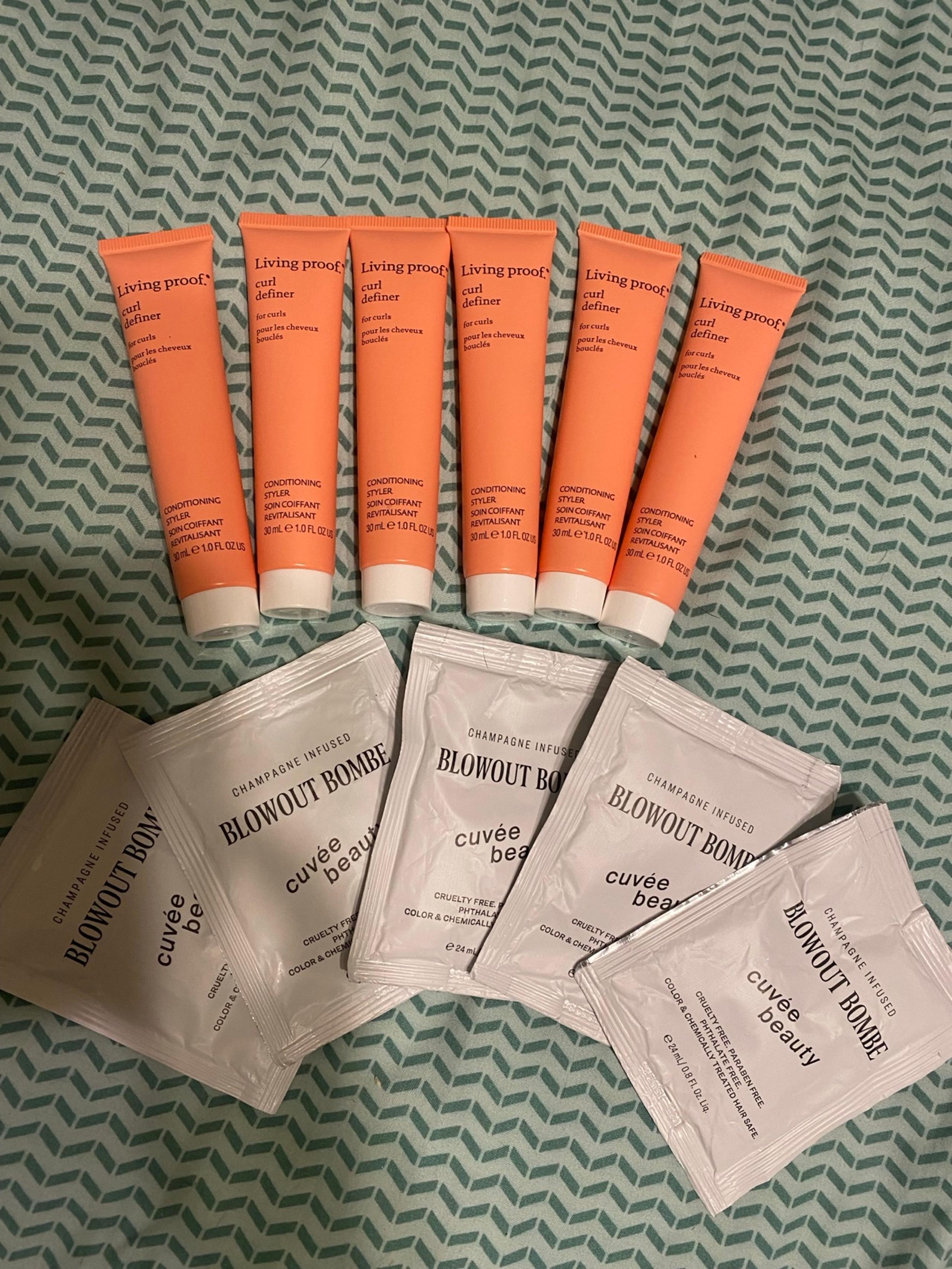 Living proof & Blowout Bombe haircare bundle