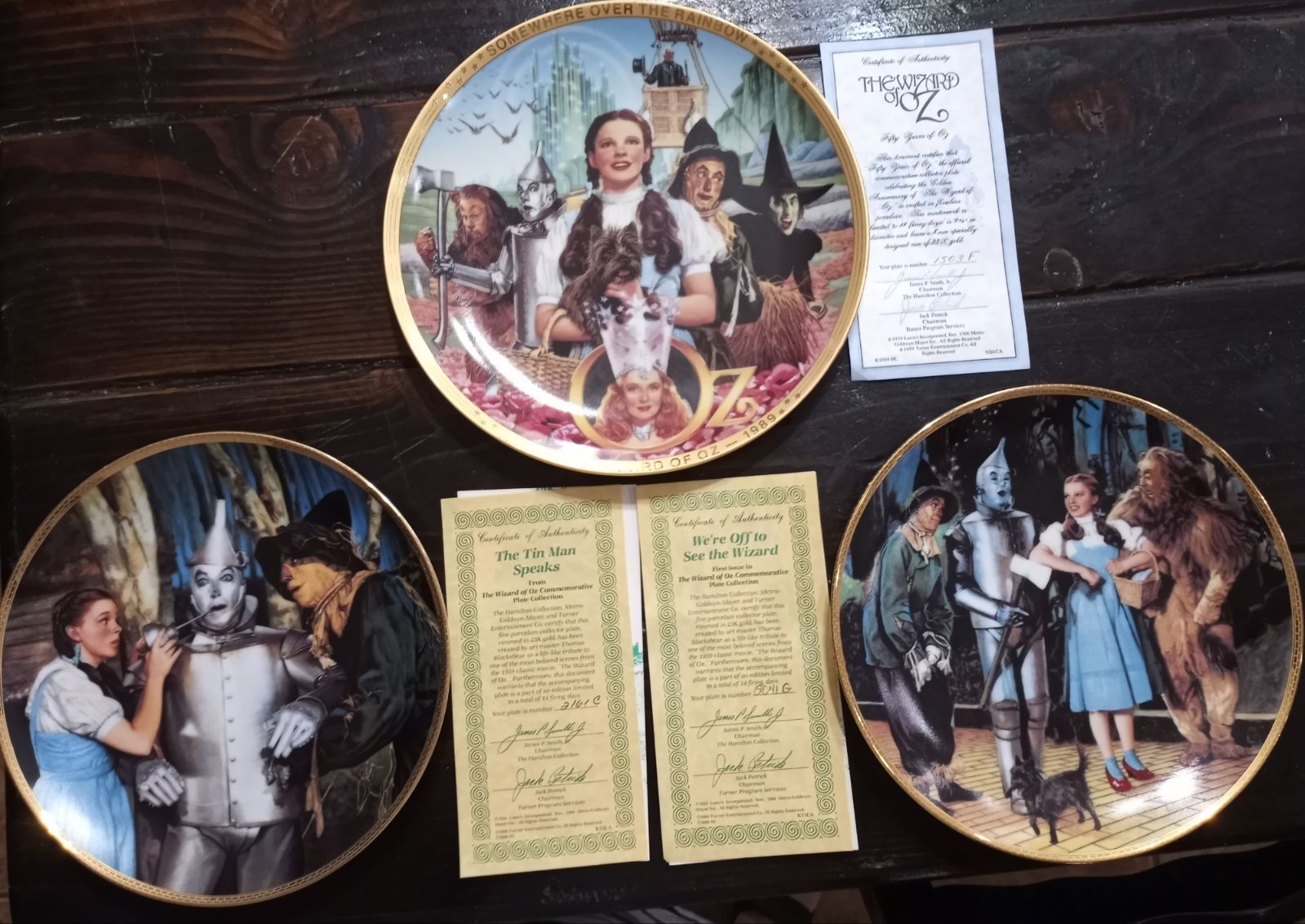 The Wizard of Oz collection plates