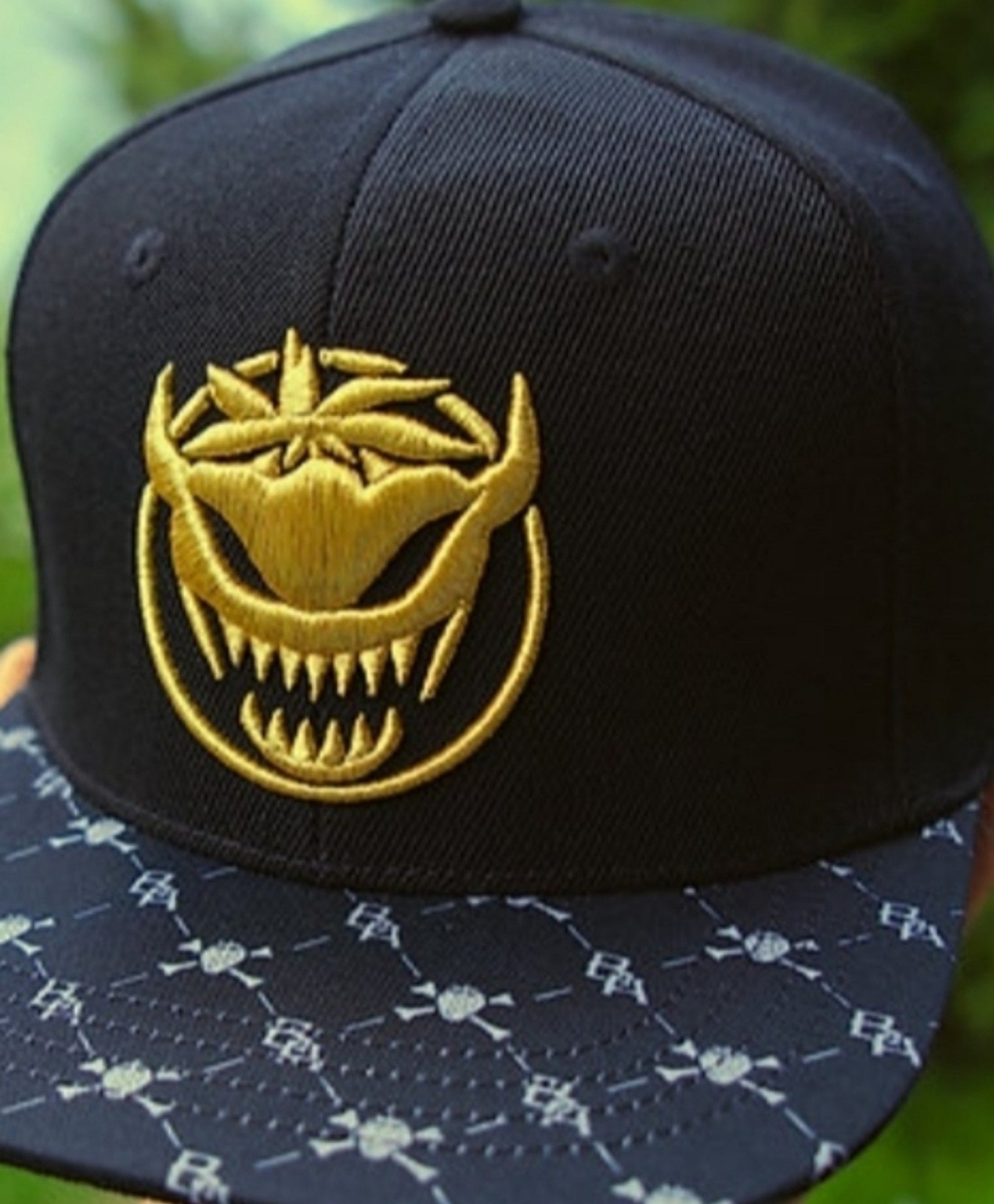 Berried Alive hat