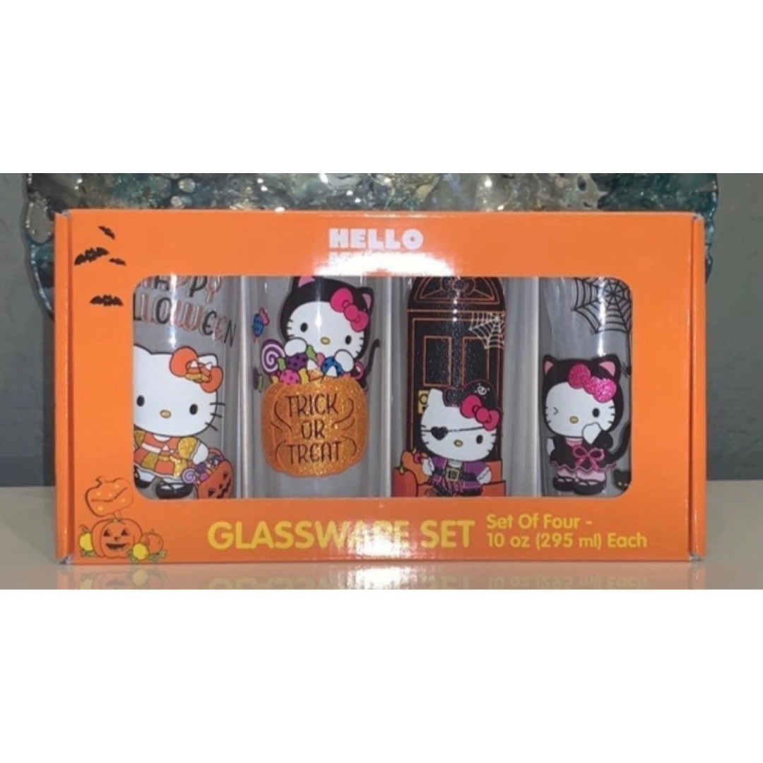 Hello Kitty Halloween Glassware Set