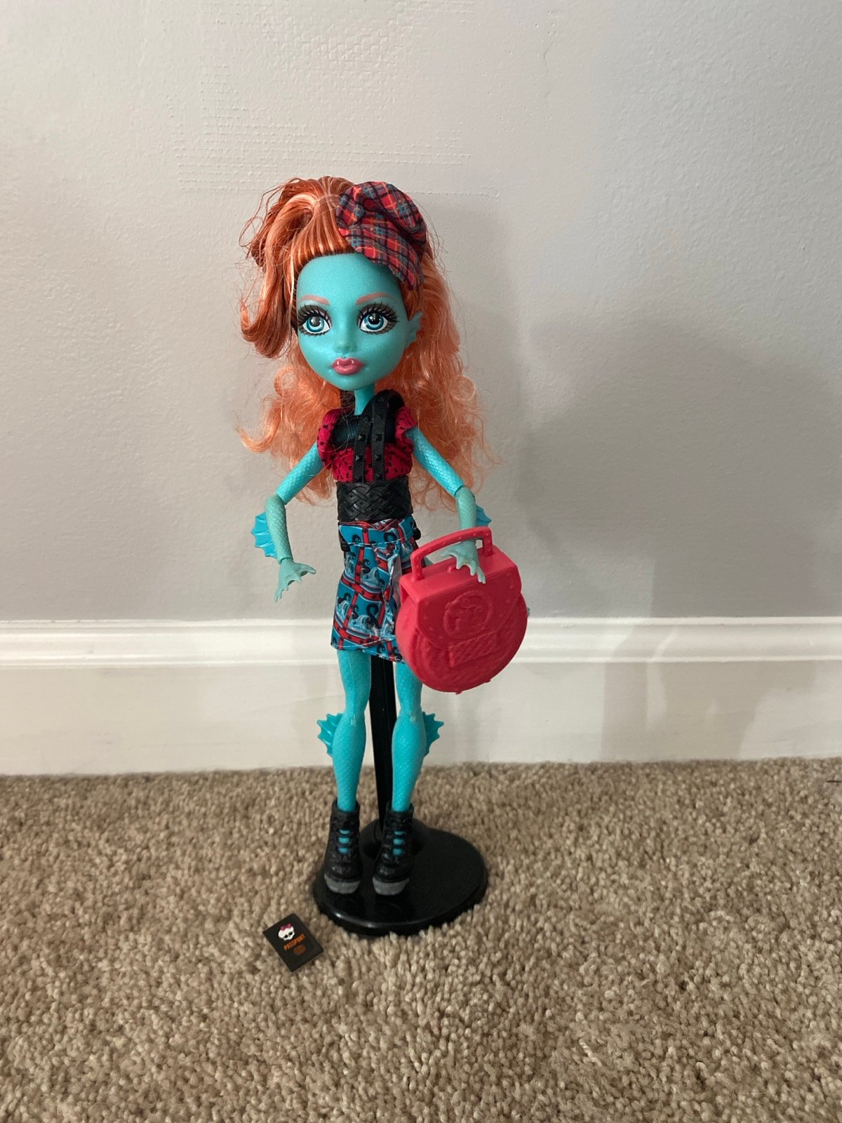 Mattel Monster High Monster Exchange Program Lorna McNessie 10.5-Inch Doll