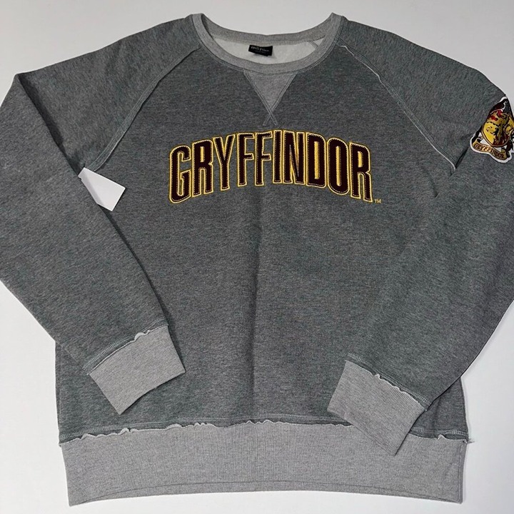 NEW AUTHENTIC RARE HARRY POTTER CREW NECK