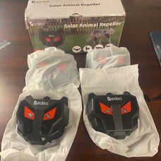 Solar Nocturnal Animal Repeller Predator Control Light Coyote Repellent Devices