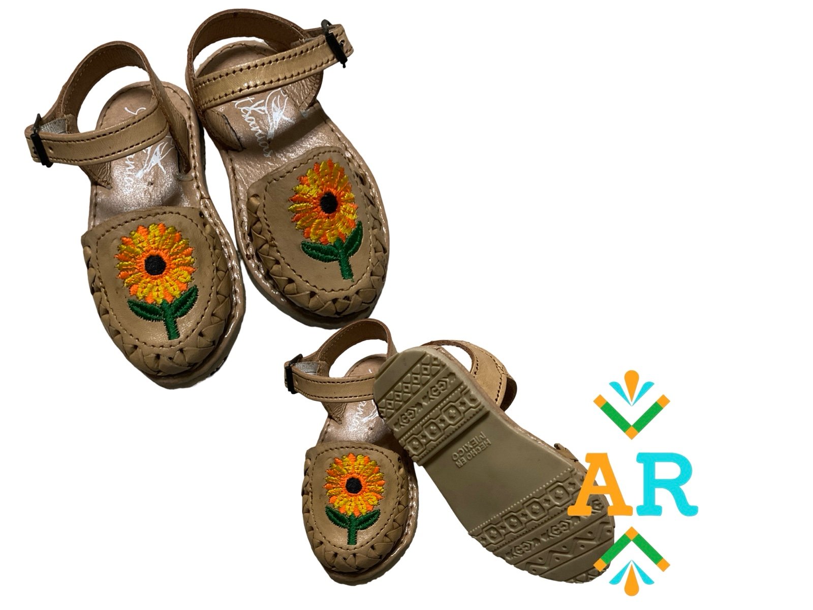 Sandals / Mexican huearche