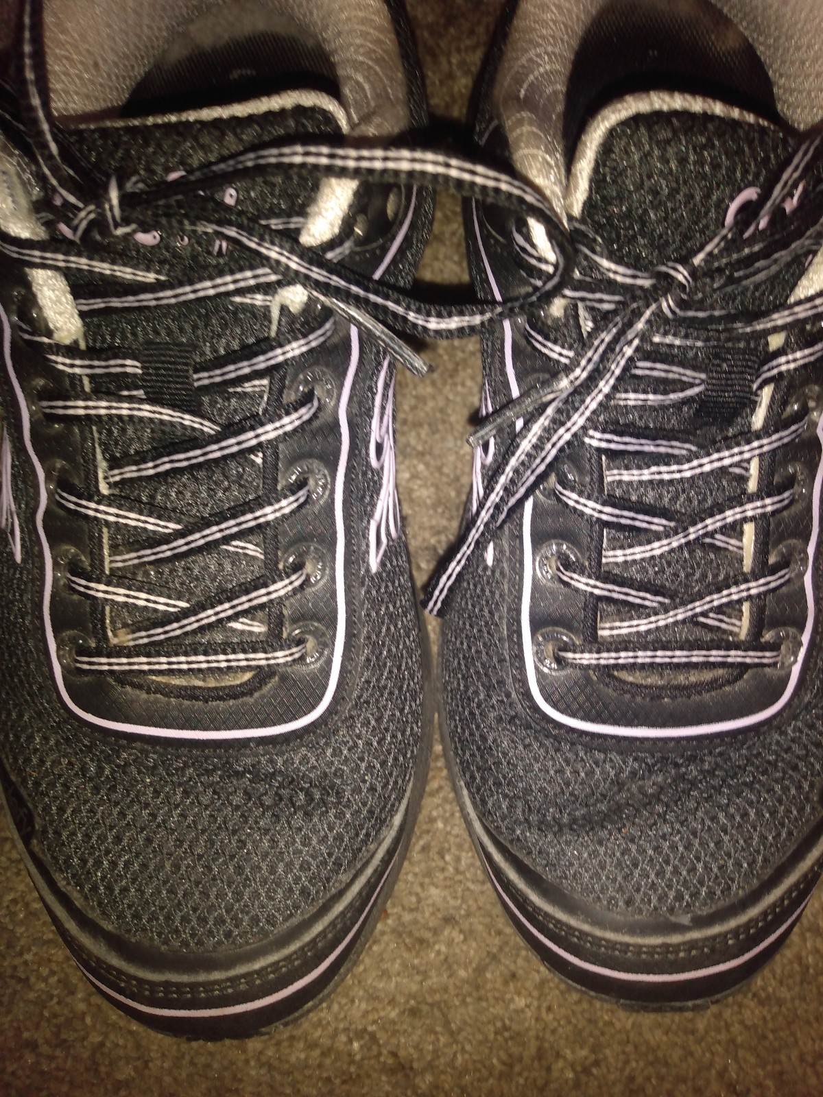 Gdefy shoes