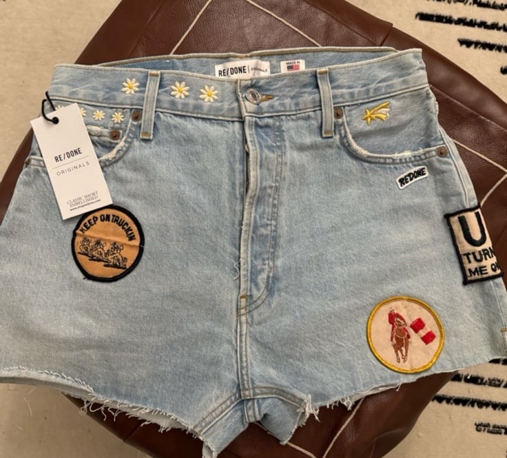 RE/DONE Retro Patch Vintage Style Cutoff Shorts Size 27 NWT